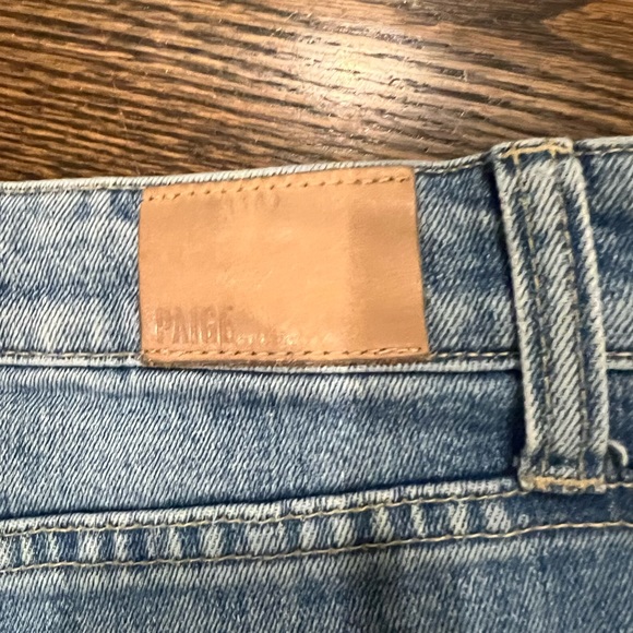 Paige Parker Short. Size 28 - Picture 6 of 7